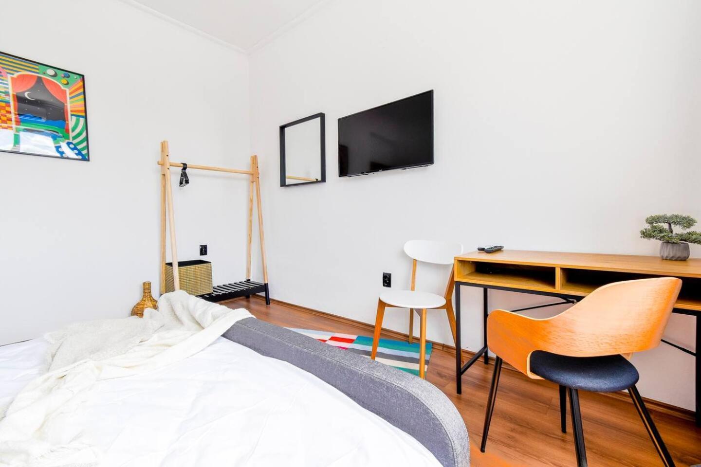 Super Fresh! 3Bdr Apartment In Sofia Center'S Artistic Area Zewnętrze zdjęcie