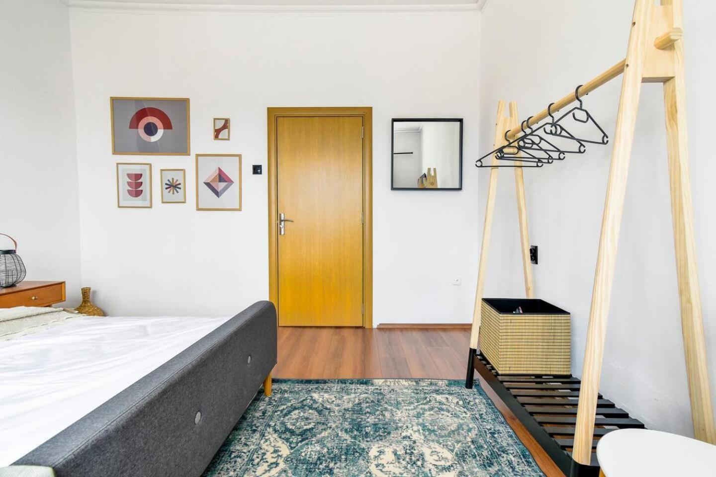 Super Fresh! 3Bdr Apartment In Sofia Center'S Artistic Area Zewnętrze zdjęcie