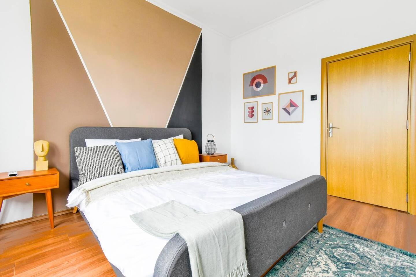 Super Fresh! 3Bdr Apartment In Sofia Center'S Artistic Area Zewnętrze zdjęcie